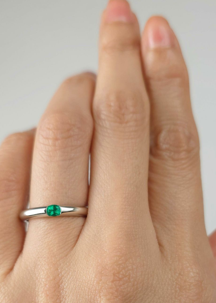 コロンビア産無処理エメラルド(ノンオイル)0.16ctプラチナリング(GIA宝石鑑別書付)