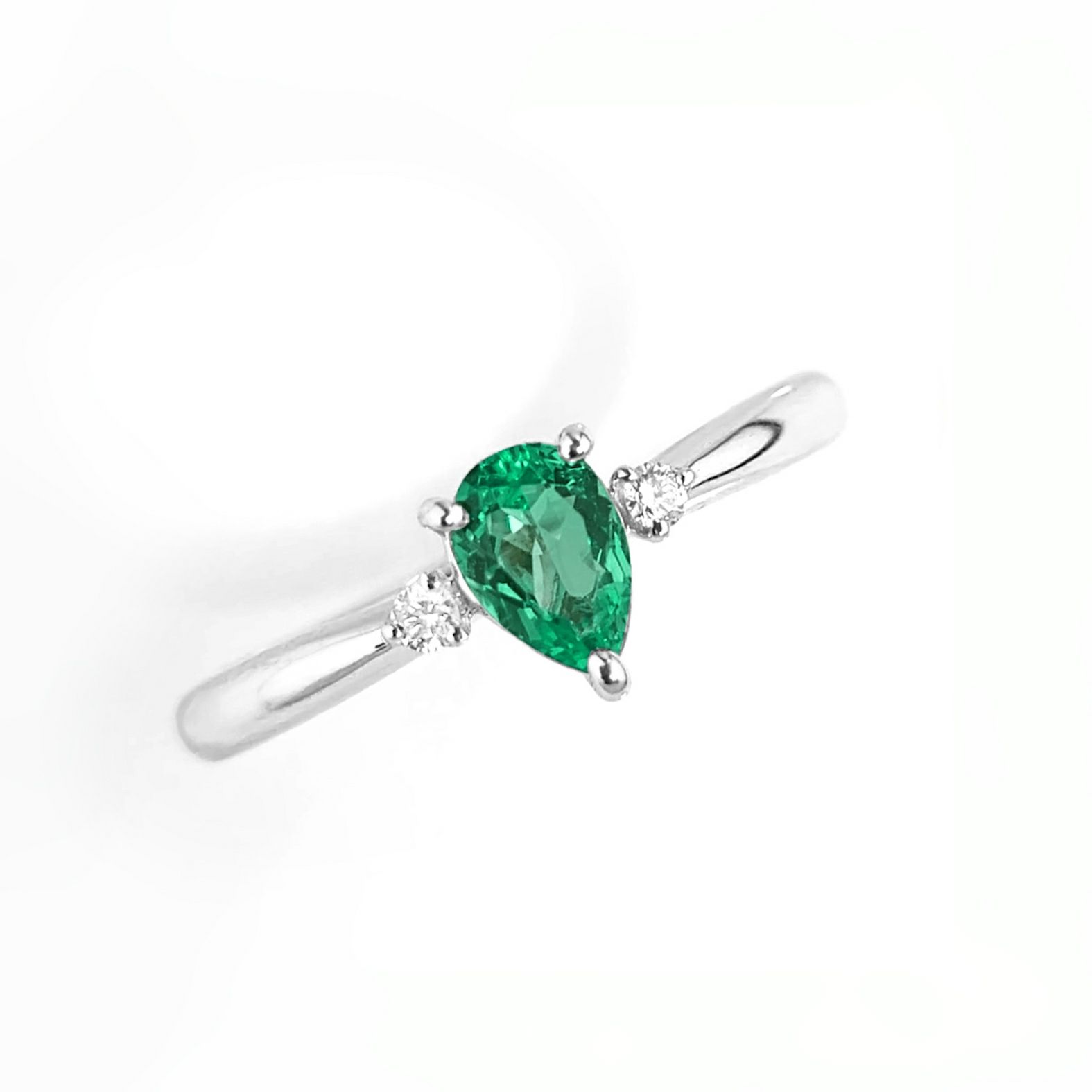 コロンビア産無処理エメラルド(ノンオイル)0.32ctプラチナリングダイヤ0.03ct付(GIA宝石鑑別書付)