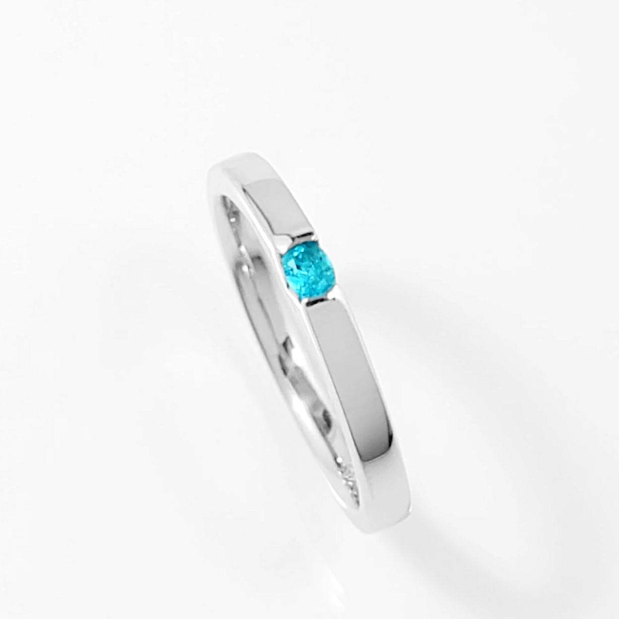 ブラジル産パライバトルマリン0.061ctプラチナリング (中央宝石研究所宝石鑑別書付)