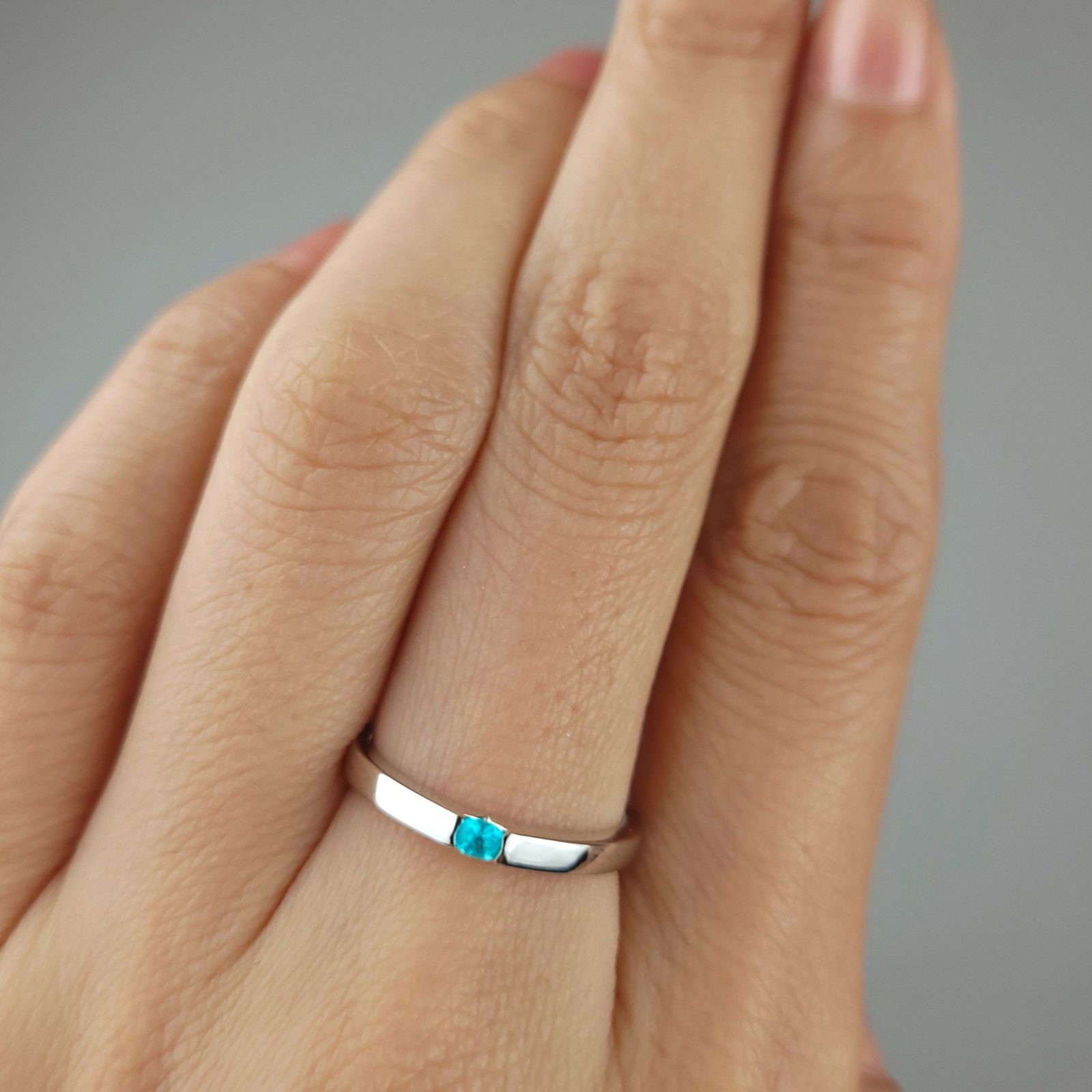 ブラジル産パライバトルマリン0.061ctプラチナリング (中央宝石研究所宝石鑑別書付)