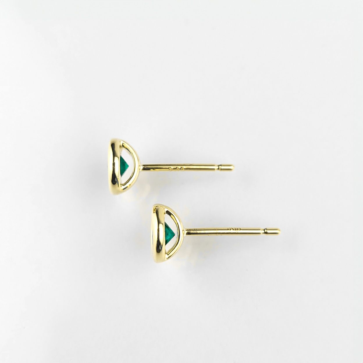 コロンビア産エメラルドK18ゴールドピアス