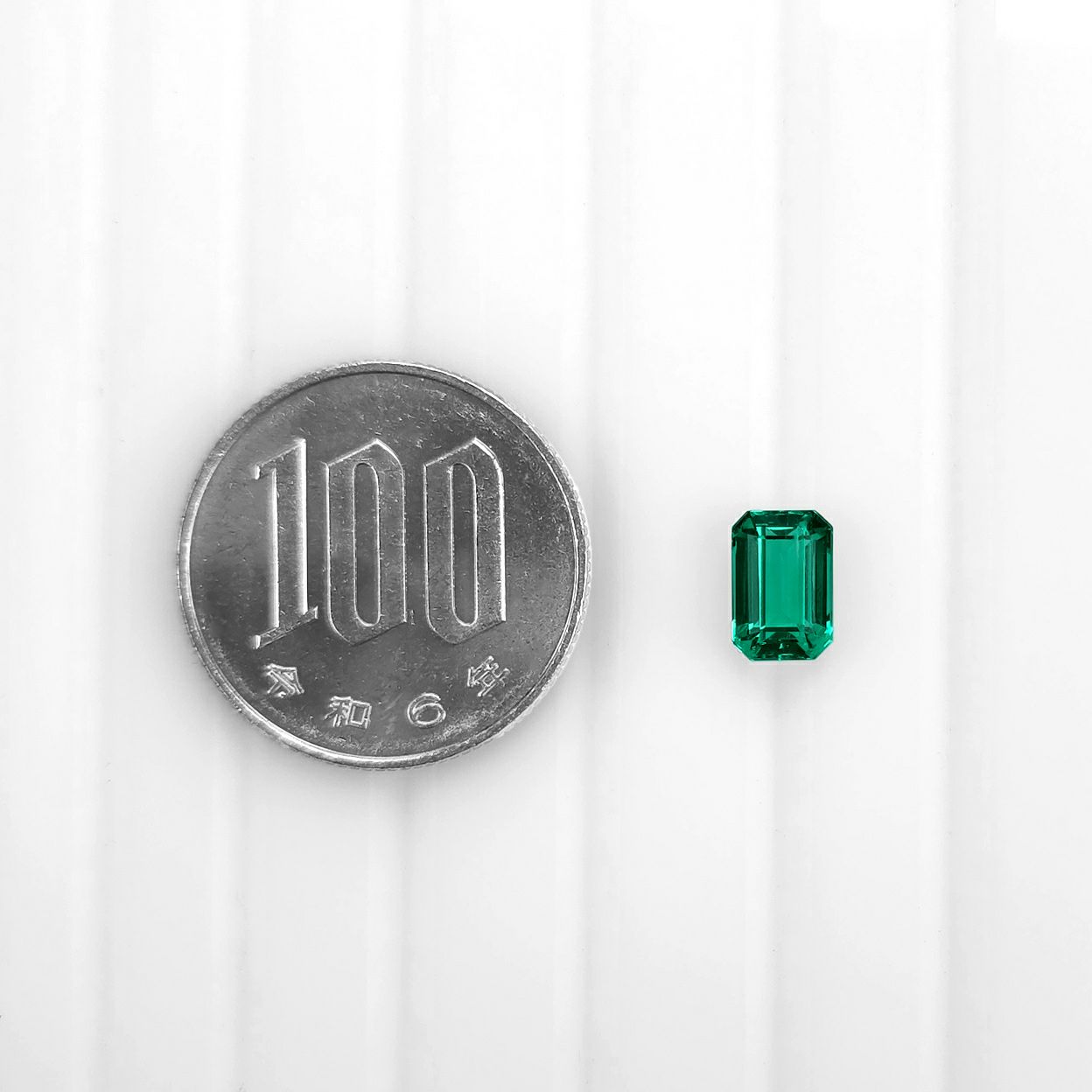 コロンビア産無処理エメラルド(ノンオイル)1.51ct(GUBELIN宝石鑑別書付)