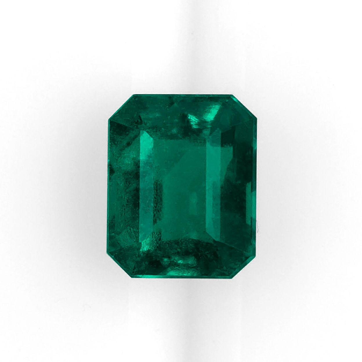 コロンビア産ムゾー鉱山無処理エメラルド(ノンオイル)0.85ct(GRS宝石鑑別書付)【Muzo Green】【Old Mine】