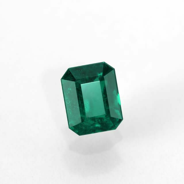 コロンビア産ムゾー鉱山無処理エメラルド(ノンオイル)0.85ct(GRS宝石鑑別書付)