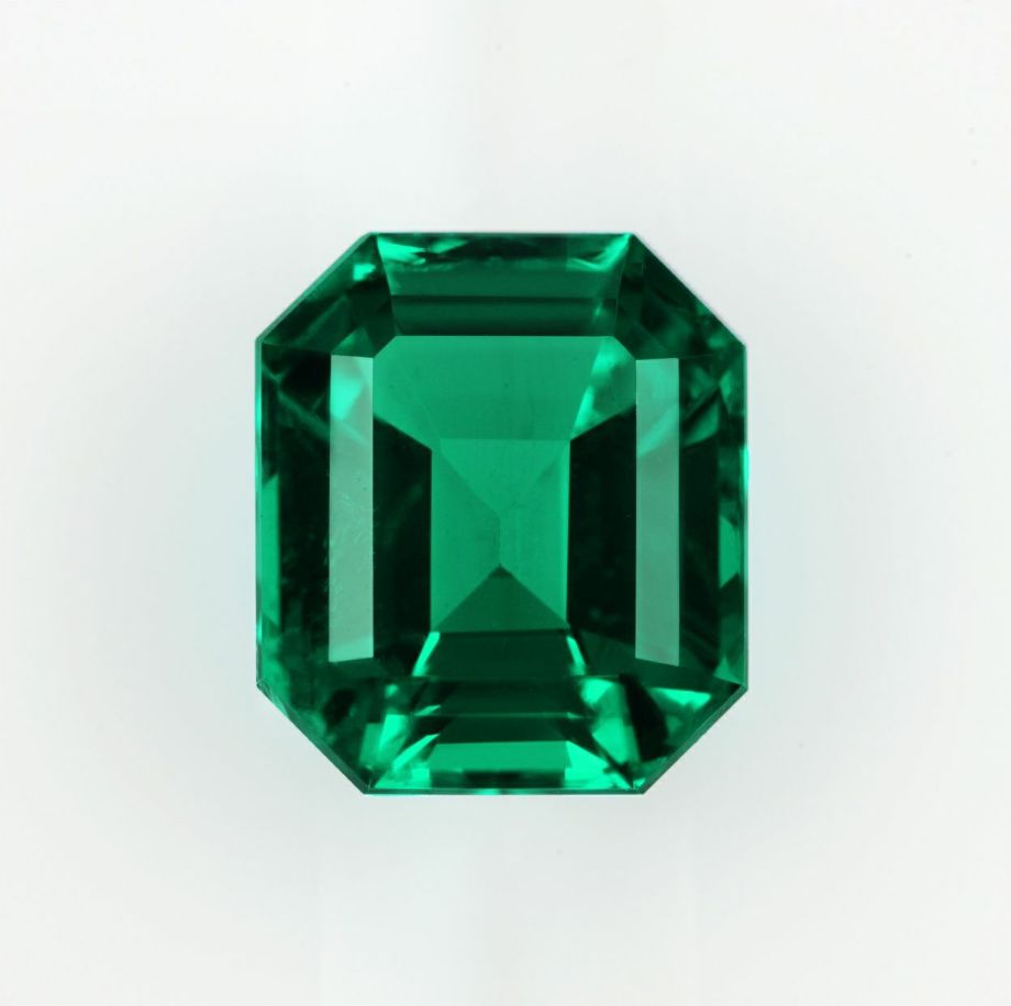 コロンビア産ムゾー鉱山無処理エメラルド(ノンオイル)0.64ct(GUBELIN宝石鑑別書 SSEF宝石鑑別書付)