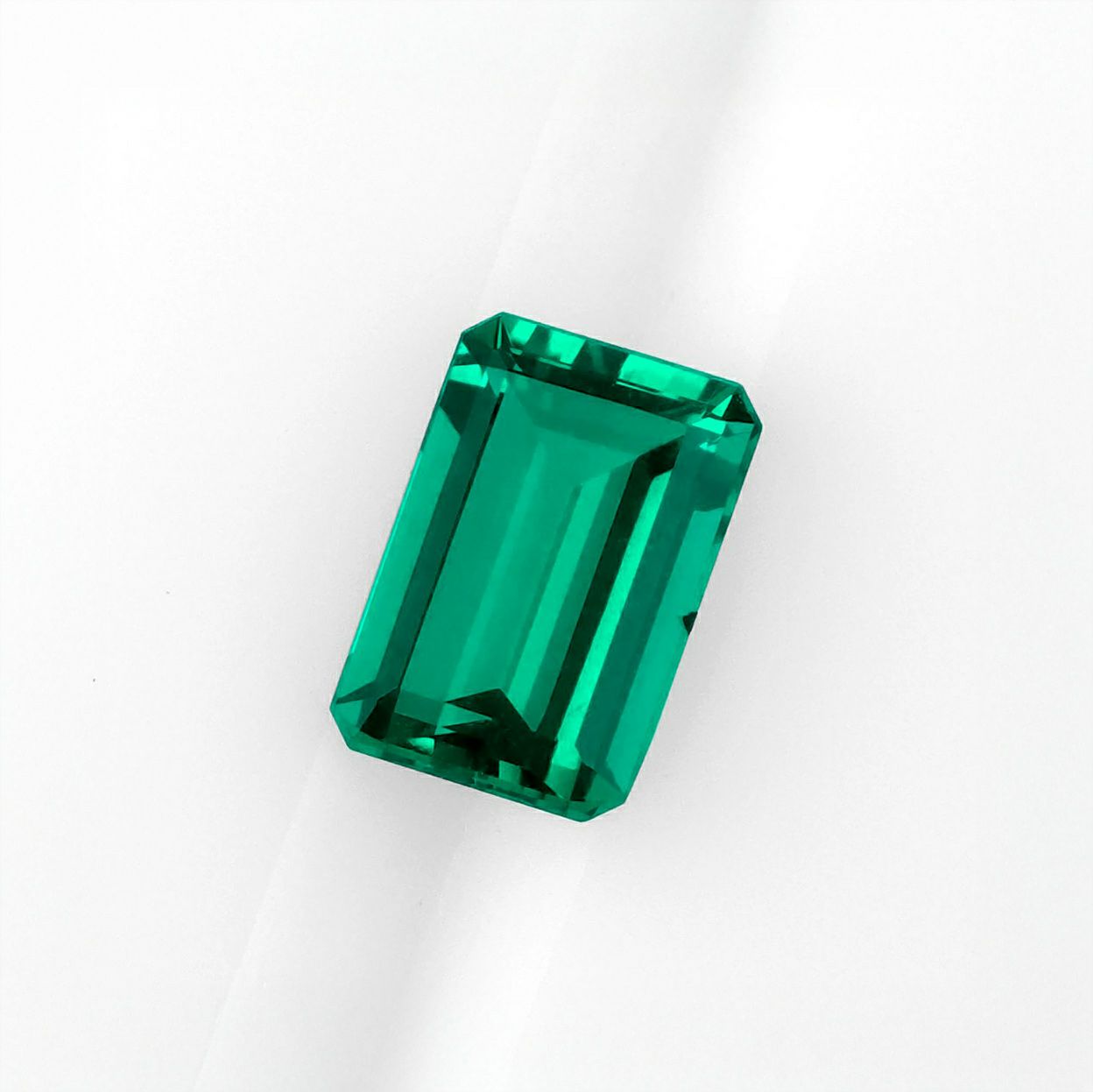  コロンビア産無処理エメラルド(ノンオイル)0.49ct(SSEF宝石鑑別書 GUBELIN宝石鑑別書付)