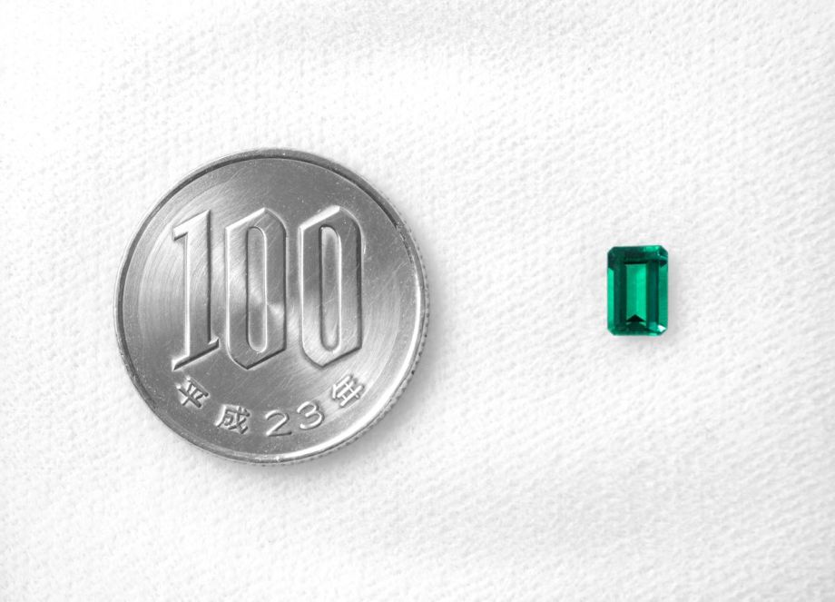 コロンビア産無処理エメラルド(ノンオイル)0.49ct(GUBELIN宝石鑑別書付)