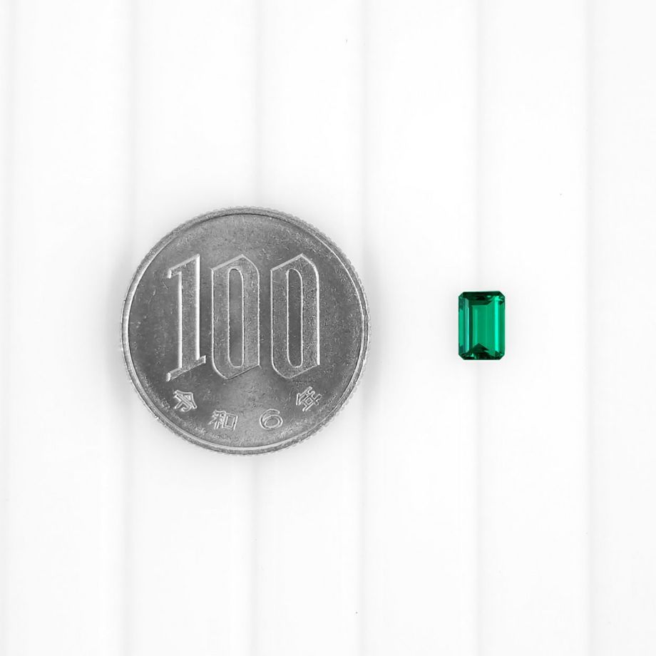 コロンビア産無処理エメラルド(ノンオイル)0.49ct(GUBELIN宝石鑑別書付)