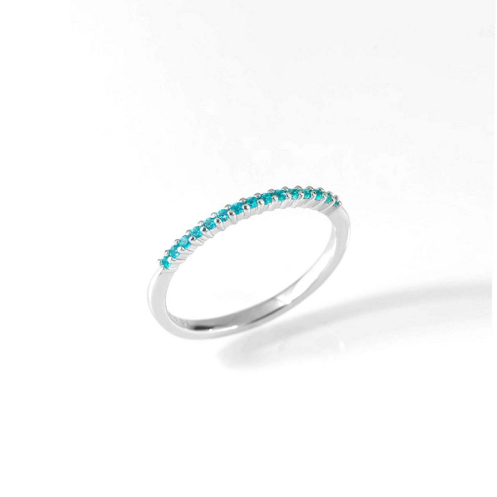 ブラジル産パライバトルマリンハーフエタニティプラチナリング