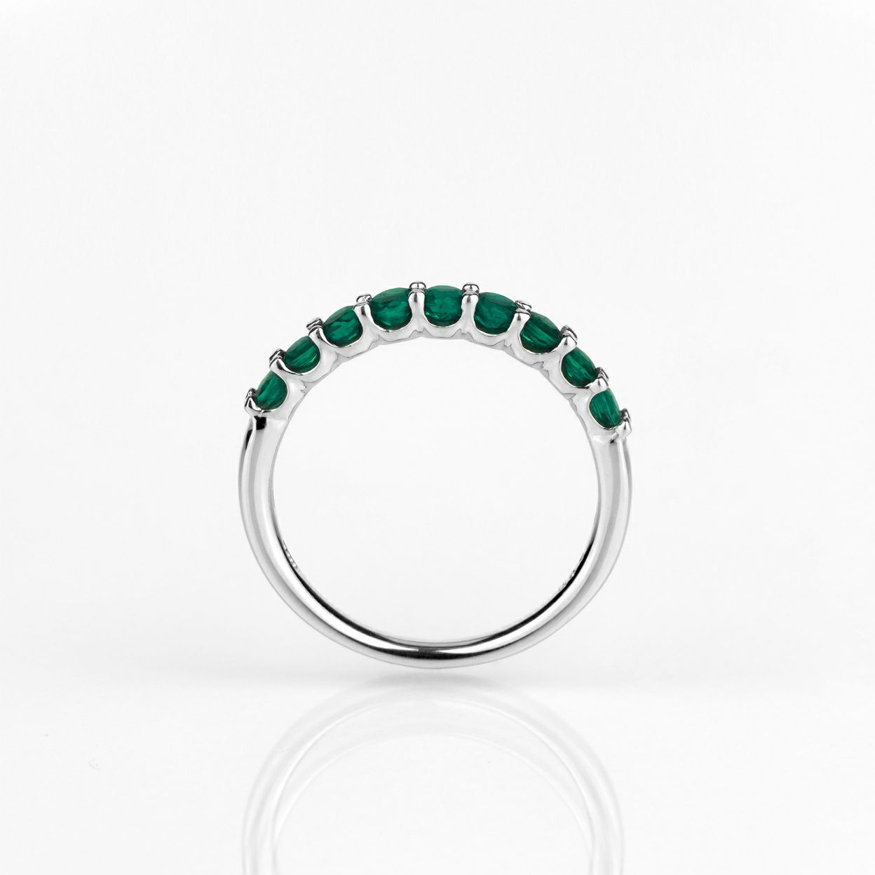 コロンビア産エメラルドハーフエタニティプラチナリング