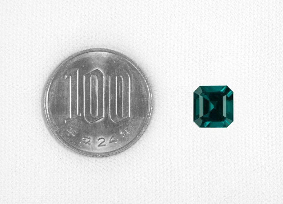 コロンビア産ムゾー鉱山無処理エメラルド(ノンオイル)2.69ct(GUBELIN宝石鑑別書 SSEF宝石鑑別書付)