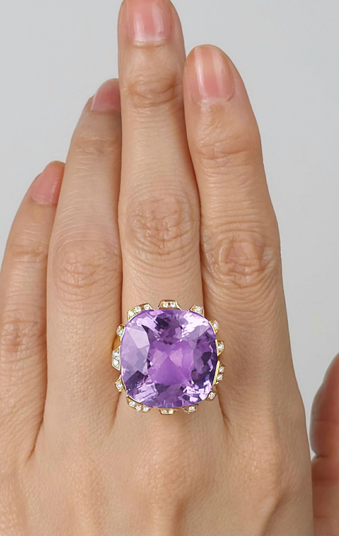 アメシスト22.6ctK18ゴールドリングダイヤ0.20ct付(中央宝石研究所宝石鑑別書付)