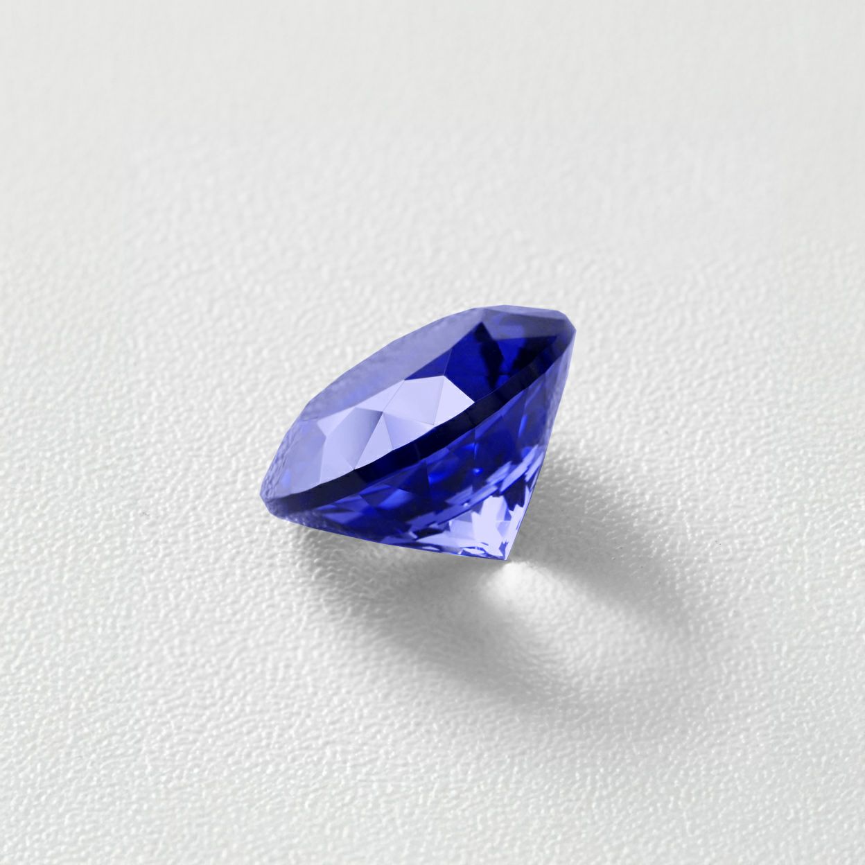 タンザナイト6.37ct(GIA宝石鑑別書付)