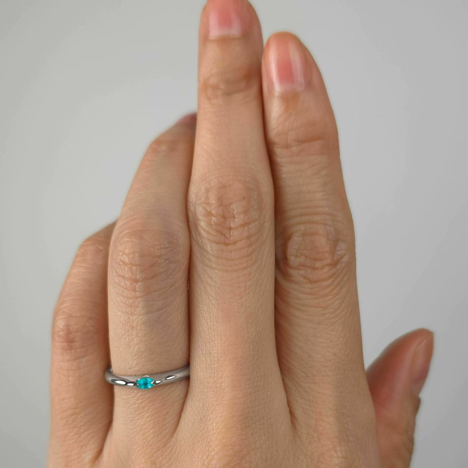 ブラジル産パライバトルマリン0.082ctプラチナリング(中央宝石研究所宝石鑑別書付)